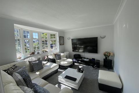 undefined, Shelley Crescent, Hounslow