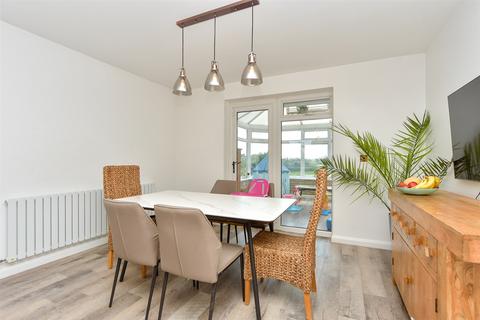 27 Cellar Hill, Lynsted, Sittingbourne, ME9 9QY