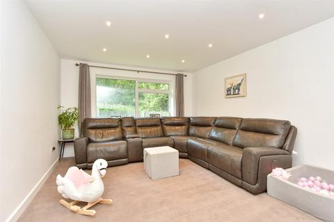 27 Cellar Hill, Lynsted, Sittingbourne, ME9 9QY