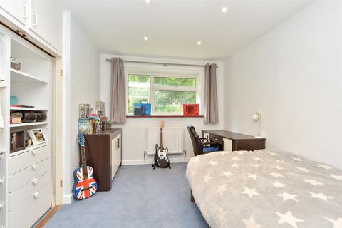 27 Cellar Hill, Lynsted, Sittingbourne, ME9 9QY