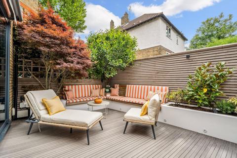 1 Ambrose Mews, London, SW11 2JG