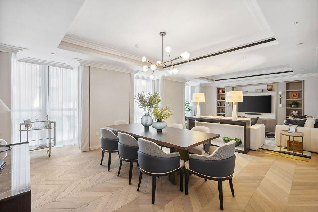 Basil Street, Knightsbridge, London 3 bed flat - £30,117 pcm (£6,950 pw)