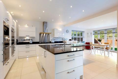 6 bedroom detached house for sale, Barton Drive, Beaconsfield, Buckinghamshire, HP9
