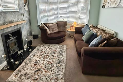 4 bedroom end of terrace house for sale, Lymington Road, Leicester, Leicester, LE5