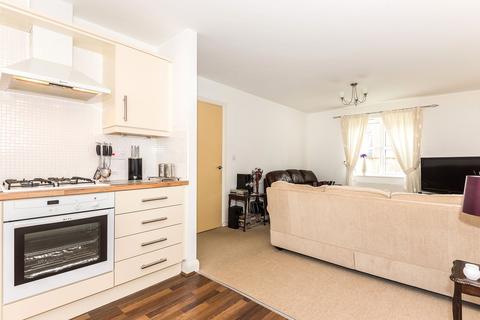 2 bedroom flat for sale, Tai Maes, Mold, CH7
