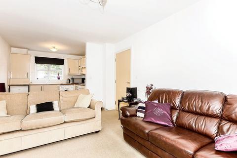 2 bedroom flat for sale, Tai Maes, Mold, CH7
