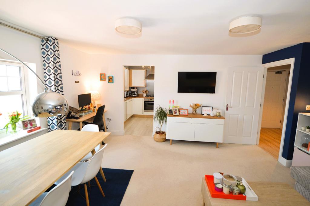 Lounge/dining room
