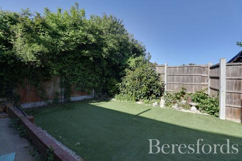 54 Queenswood Avenue, Hutton, Brentwood, CM13 1HU