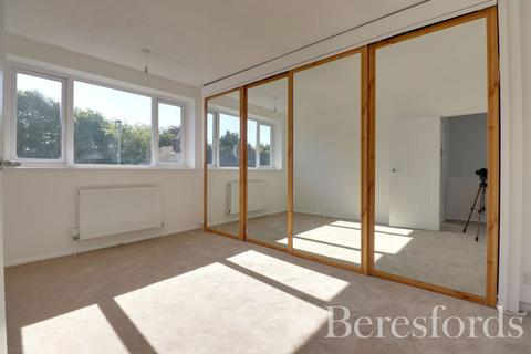54 Queenswood Avenue, Hutton, Brentwood, CM13 1HU