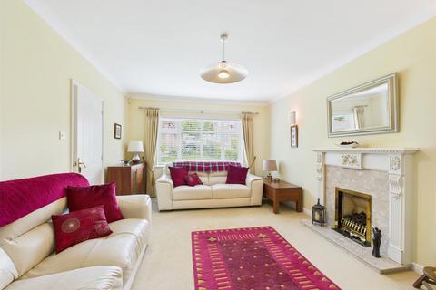 4 bedroom detached house for sale, Llwyn-Y-Groes, Bridgend CF31