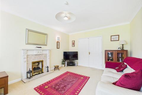 4 bedroom detached house for sale, Llwyn-Y-Groes, Bridgend CF31