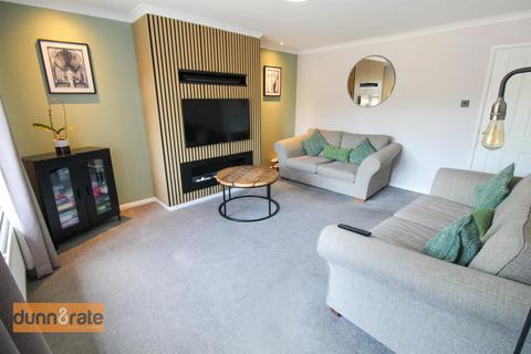 44 Cadeby Grove, Stoke-on-trent, ST2 7BY