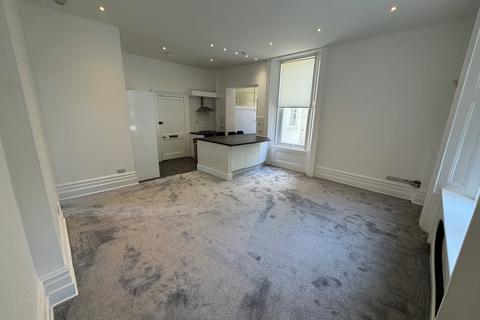 2 bedroom flat to rent, Exeter Park Road, Bournemouth, BH2