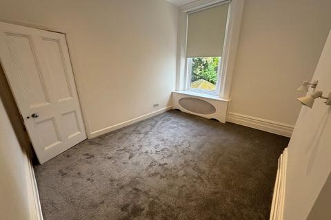 2 bedroom flat to rent, Exeter Park Road, Bournemouth, BH2