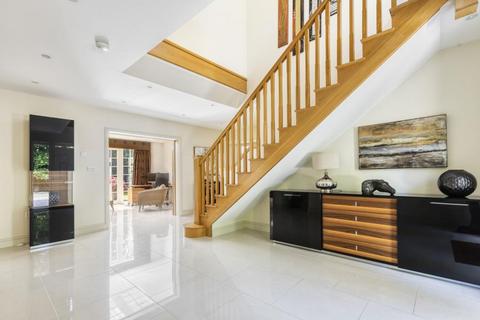 6 bedroom detached house for sale, Wentworth Estate