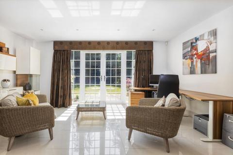 6 bedroom detached house for sale, Wentworth Estate