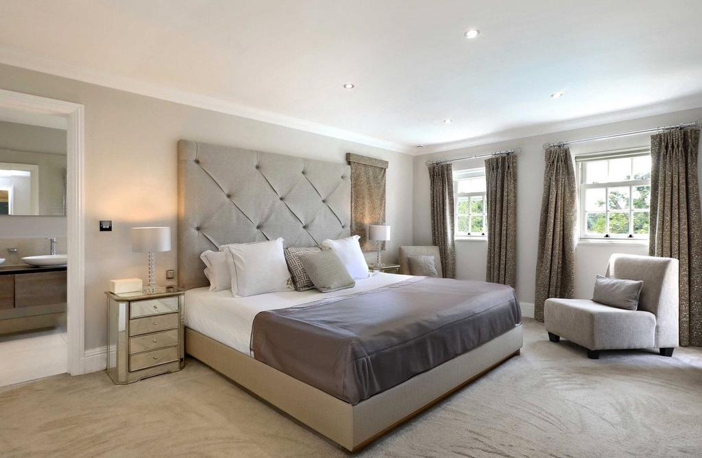 Principal Bedroom