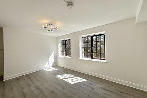 2 bedroom flat for sale, Comer Crescent,  Southall, UB2