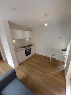 Studio to rent, Corner Studio, One Wolstenholme Square, L1