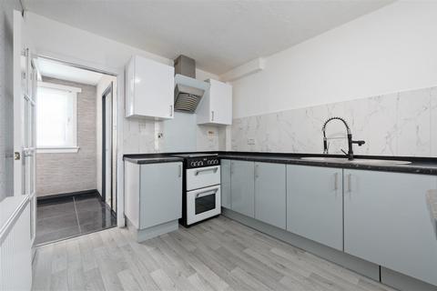 32 Braemount, Cowdenbeath, KY4 9RB