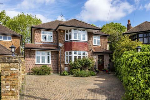 4 bedroom detached house for sale, Matlock Way, New Malden