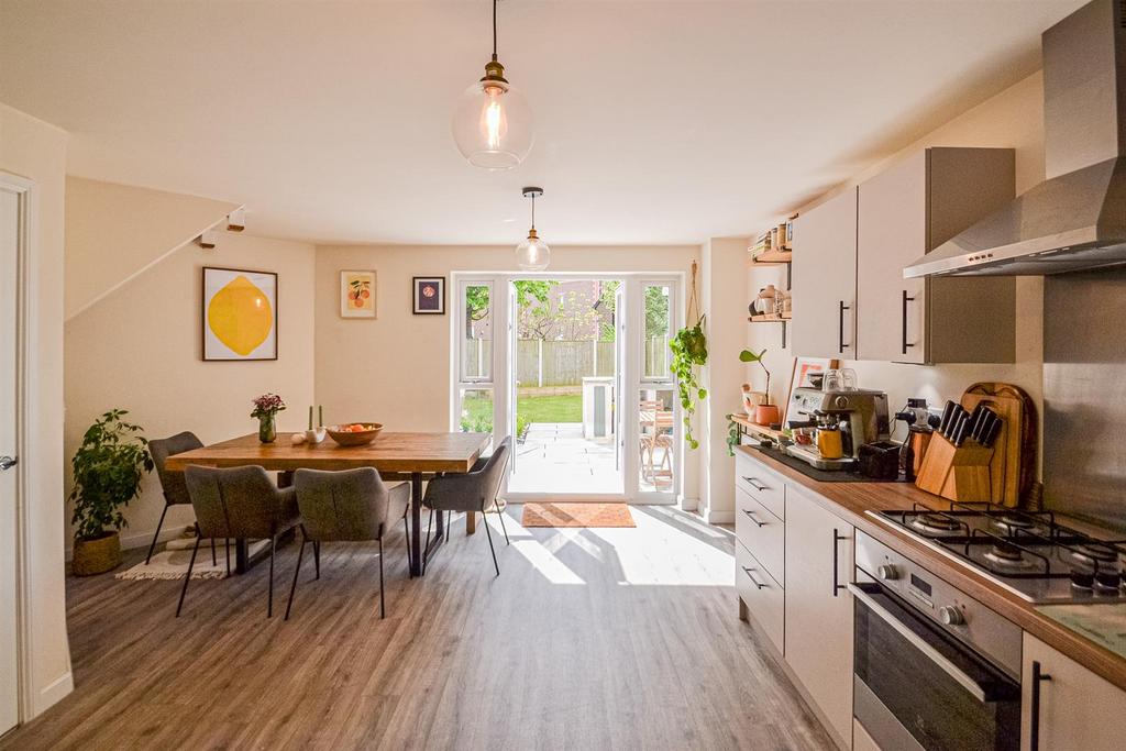 Dining Kitchen