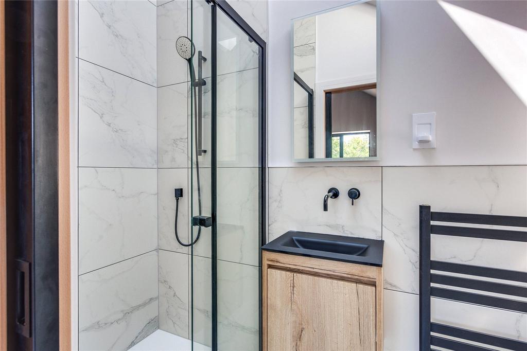 Guest Ensuite