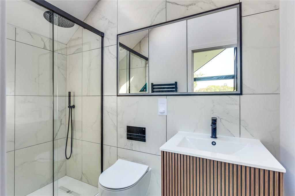 Primary Ensuite