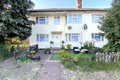 Rostrevor Gardens, Southall