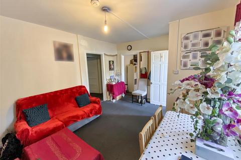 undefined, Rostrevor Gardens, Southall