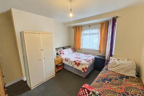 undefined, Rostrevor Gardens, Southall