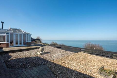 2 bedroom detached bungalow for sale, Reculver Drive, Herne Bay