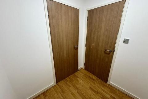 Studio to rent, Studio Apartment, L1 Building