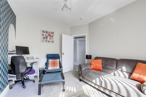 13 Windmill Grove, Hucknall, Nottingham, NG15 7GJ