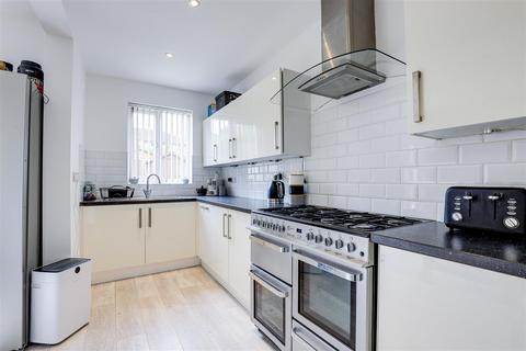 13 Windmill Grove, Hucknall, Nottingham, NG15 7GJ