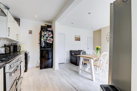 13 Windmill Grove, Hucknall, Nottingham, NG15 7GJ