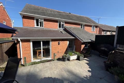 3 bedroom semi-detached house for sale, Gatacre Avenue, Oswestry