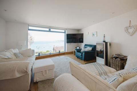 First Floor Flat, Arcadia House Glanmor Terrace, New Quay, SA45 9PX