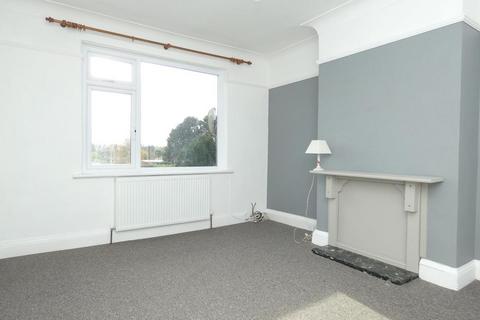 1 bedroom flat to rent, Lindenthorpe Road, Broadstairs, Kent, CT10