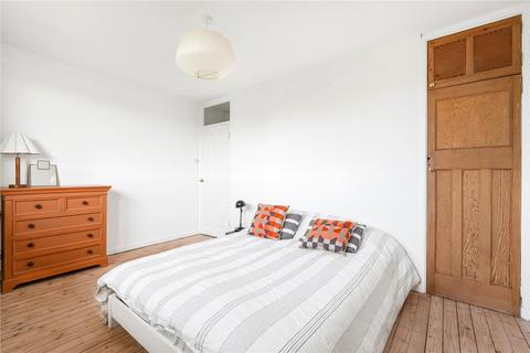 2 bedroom maisonette for sale, Kingsgate Estate, Tottenham Road, London, N1