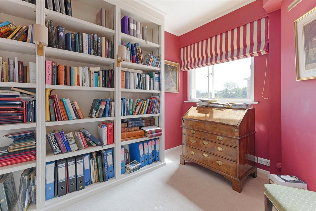 Study / Bedroom