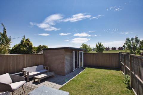 99 Church Road, Folkestone, CT20 3EW