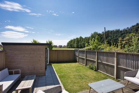 99 Church Road, Folkestone, CT20 3EW