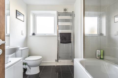 2 bedroom flat for sale, Pulross Road, Brixton, London, SW9
