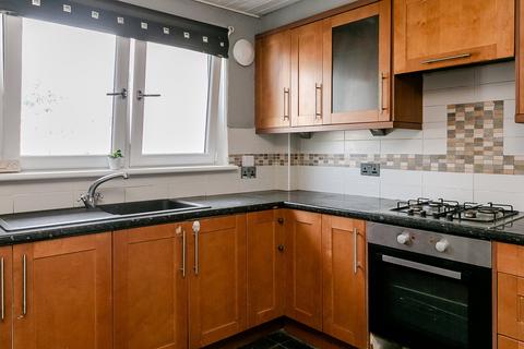 2 bedroom flat for sale, Dumbryden Gardens, Edinburgh, EH14
