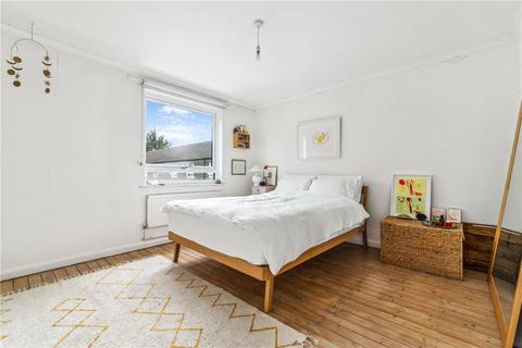 31 Singleton Close, London, SW17 9JY