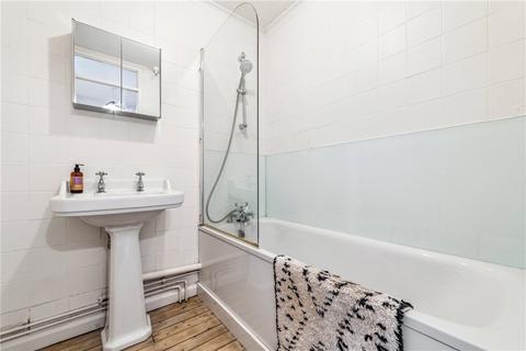 31 Singleton Close, London, SW17 9JY