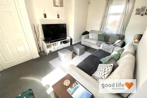 14 The Crescent, New Silksworth, Sunderland, SR3 1DB