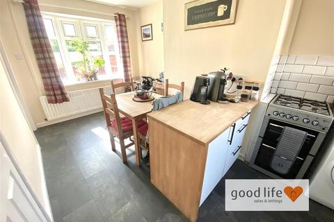 14 The Crescent, New Silksworth, Sunderland, SR3 1DB