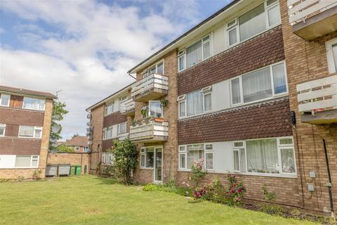 undefined, Laburnum Grove, Langley